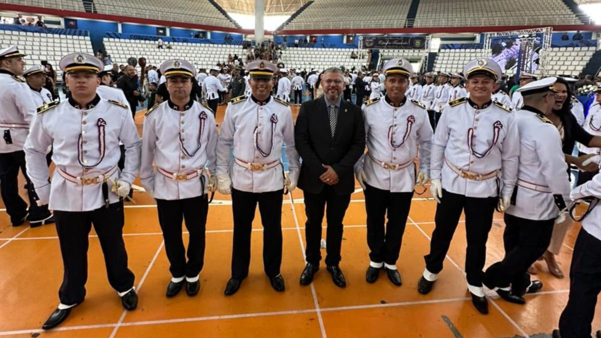 Elan Alencar participa de solenidade para alunos oficiais da Polícia Militar do Amazonas – Câmara Municipal de Manaus