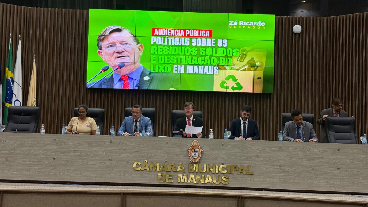 Em Audiência Pública proposta por Zé Ricardo, catadores denunciam falta de valorização profissional