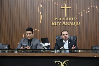 Na Aleam, deputados repercutem modernização da AM-010 e desempenho do hospital veterinário