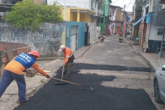 Obra de recuperação asfáltica revitaliza via