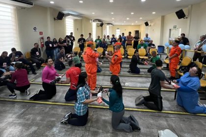 Profissionais de saúde da prefeitura participam de treinamento de brigada de emergência