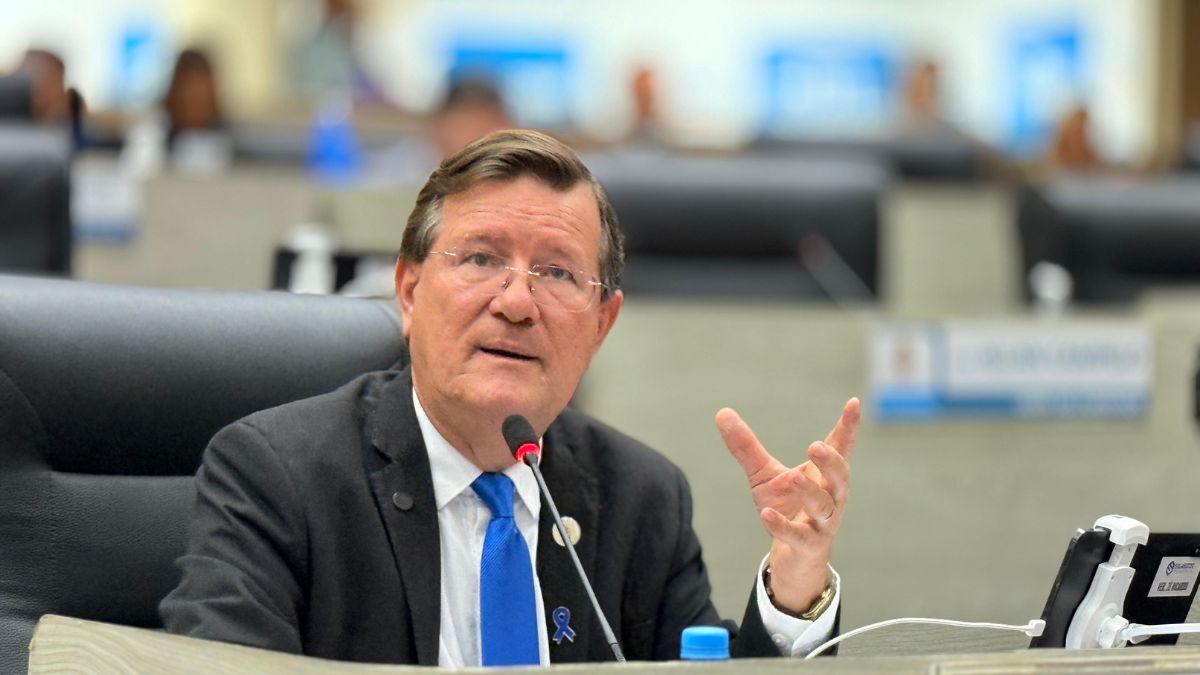 Sem transparência, prefeitura renova aluguel de escola por R$ 2,2 milhões e Zé Ricardo pede investigação ao MPE – Câmara Municipal de Manaus