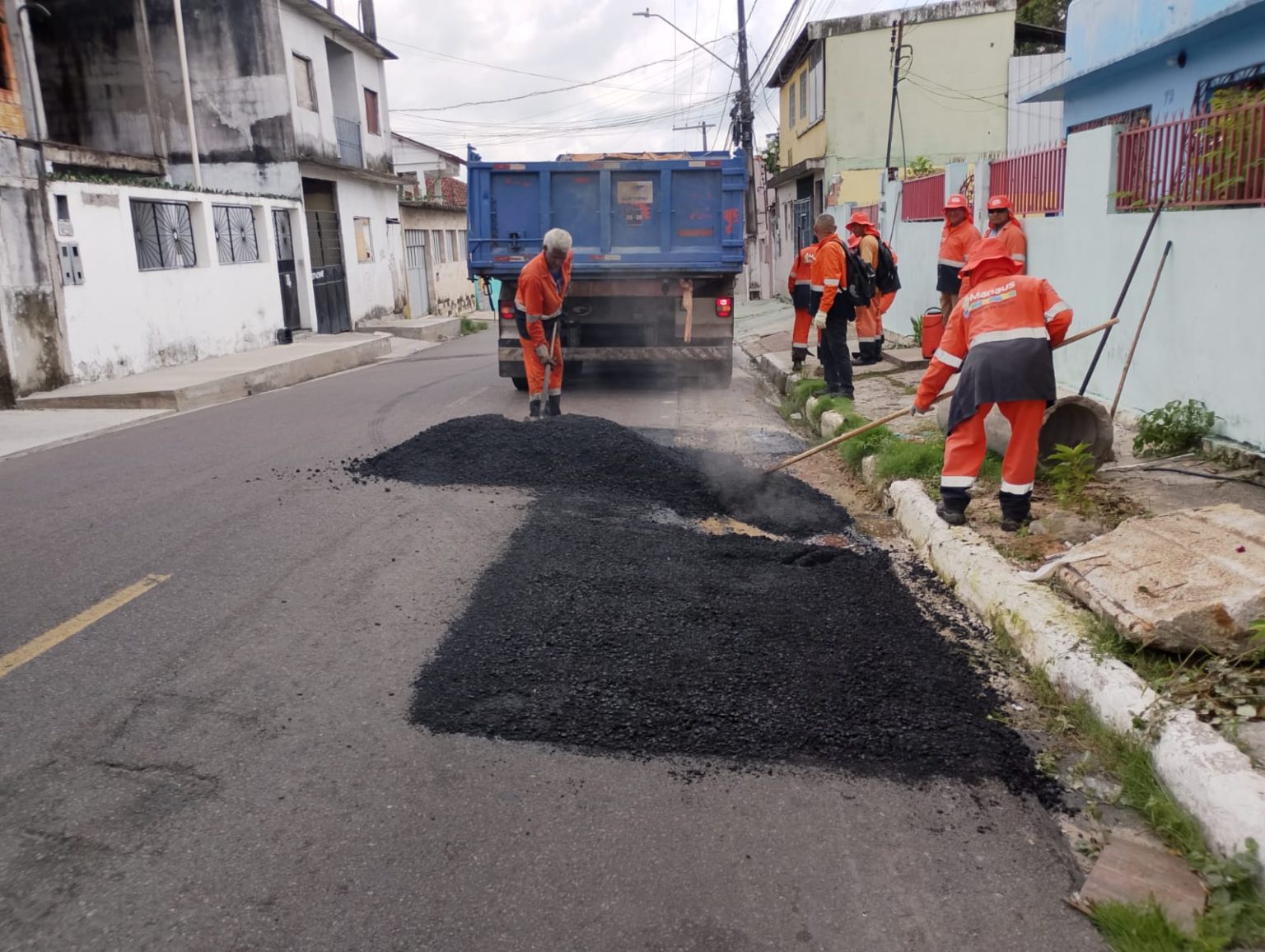 Prefeitura executa recuperação asfáltica de rua no bairro da União