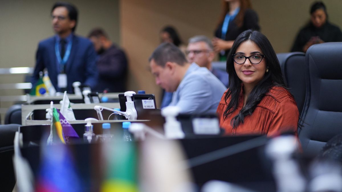 Thaysa Lippy solicita isenção de transporte público e inclusão automática na tarifa social de água para pessoas com câncer em Manaus