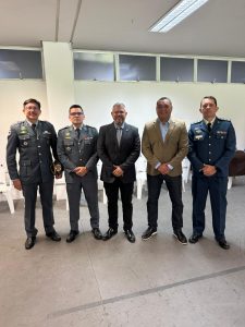 Elan Alencar participa de solenidade para alunos oficiais da Polícia Militar do Amazonas