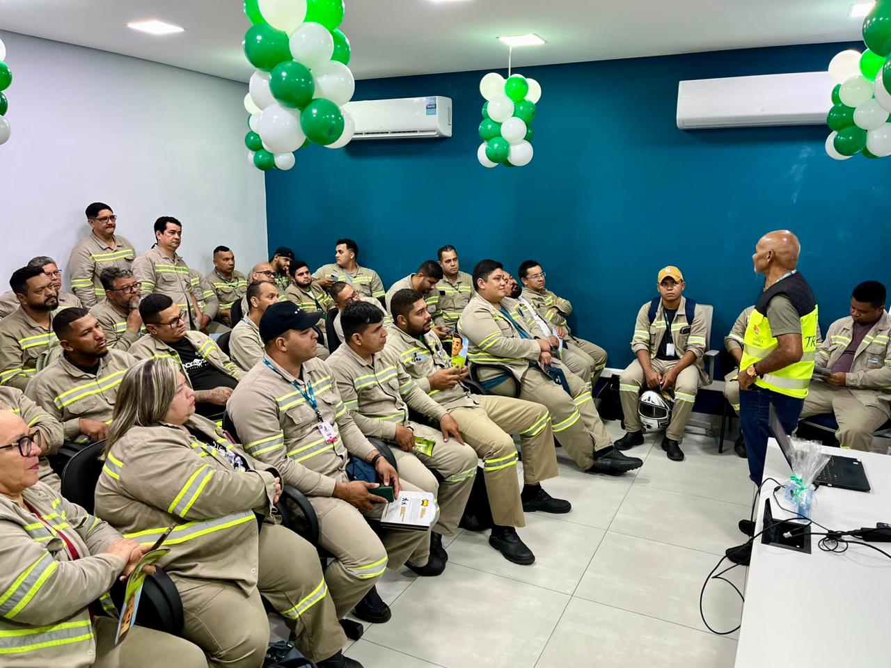 Ação de conscientização para motoristas da SuperTrans