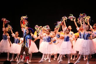 Prefeitura de Manaus realiza espetáculo de balé