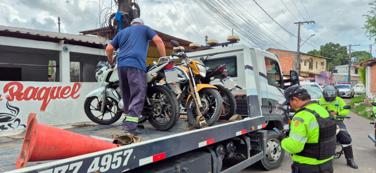 Fiscalização de trânsito da Prefeitura de Manaus resulta na remoção de 13 motocicletas na zona Norte