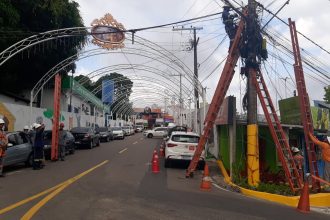 Prefeitura de Manaus chega à marca de 8 toneladas de fios e cabos obsoletos removidos