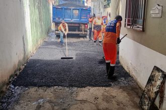 Prefeitura intensifica manutenção viária no bairro Parque 10