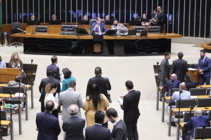 Câmara aprova isenção de tributos para doação de medicamentos a entidades beneficentes