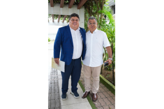 Presidente David Reis e vereadores da CMM prestigiam solenidade de entrega do Colar do Mérito de Contas no TCE-AM