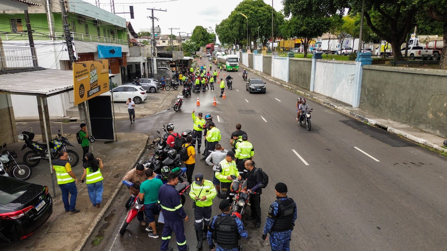 Operação resulta em oito veículos irregulares removidos na zona Sul