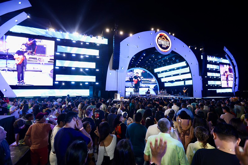 ‘Réveillon Gospel’ atrai cristãos para grande celebração