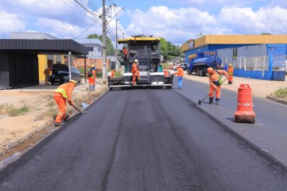 Prefeitura de Manaus intensifica serviço de recapeamento