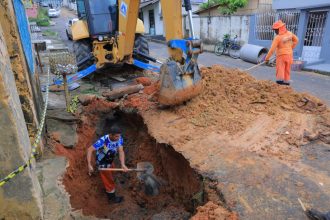 Prefeitura de Manaus realiza obra de recuperação de rede de drenagem profunda no bairro São Francisco
