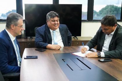 Caio André toma posse como vereador na CMM