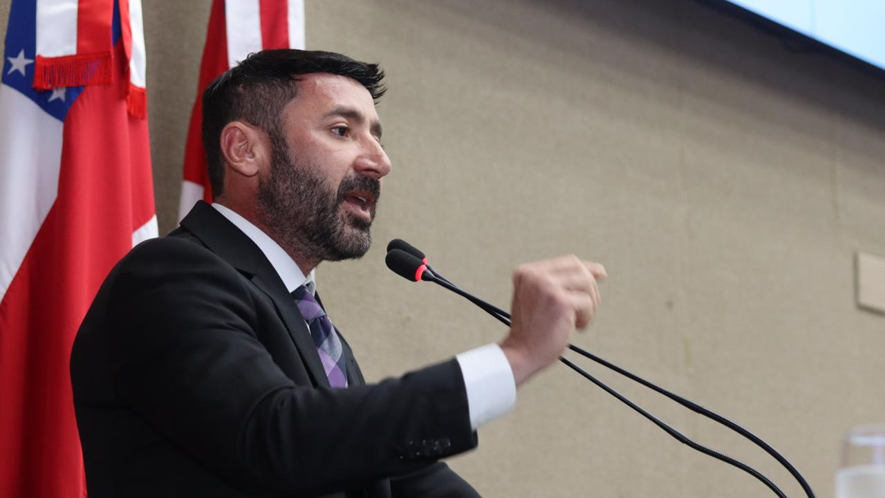 Carlinhos Bessa reforça compromisso com políticas de prevenção e combate ao HIV/Aids no Dia Mundial de Luta contra a Aids