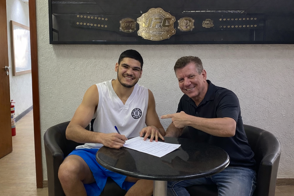 Atleta manauara José ‘Canela’ Souza disputa o UFC Vegas 113 com apoio da Prefeitura de Manaus