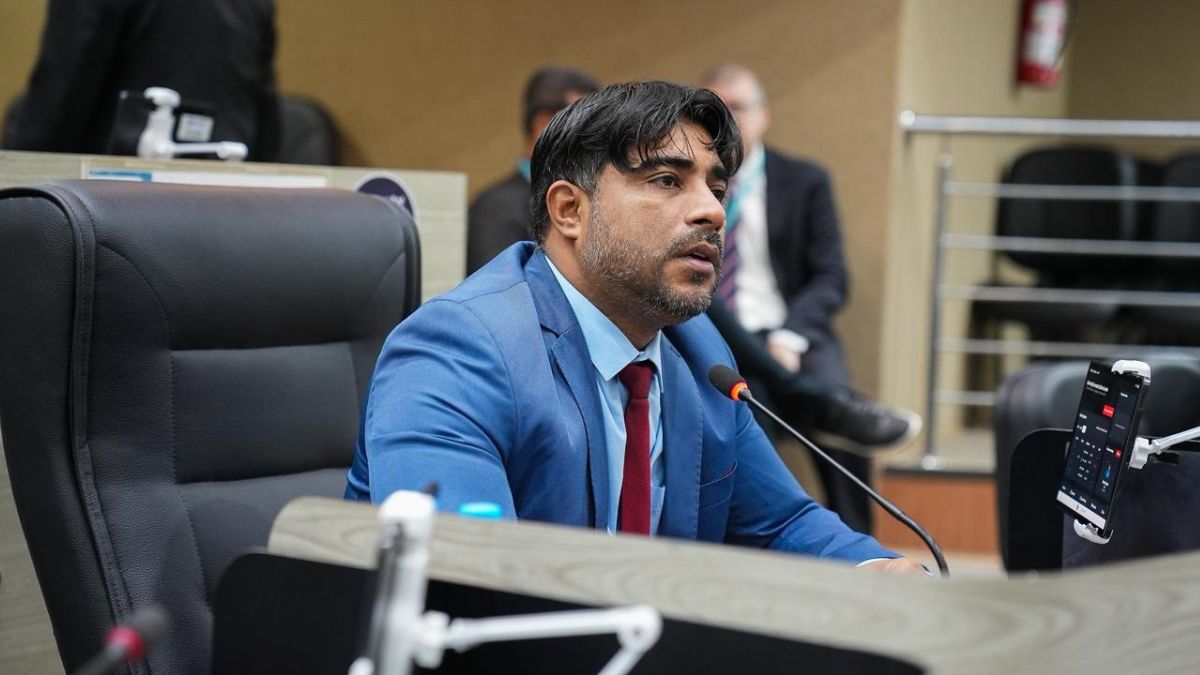 Dione Carvalho defende avanço seguro em sinais durante a madrugada para proteger motoristas em pontos críticos de Manaus