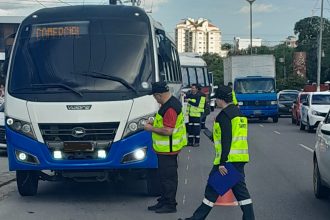 Operação ‘Transporte Legal’ da prefeitura na zona Leste