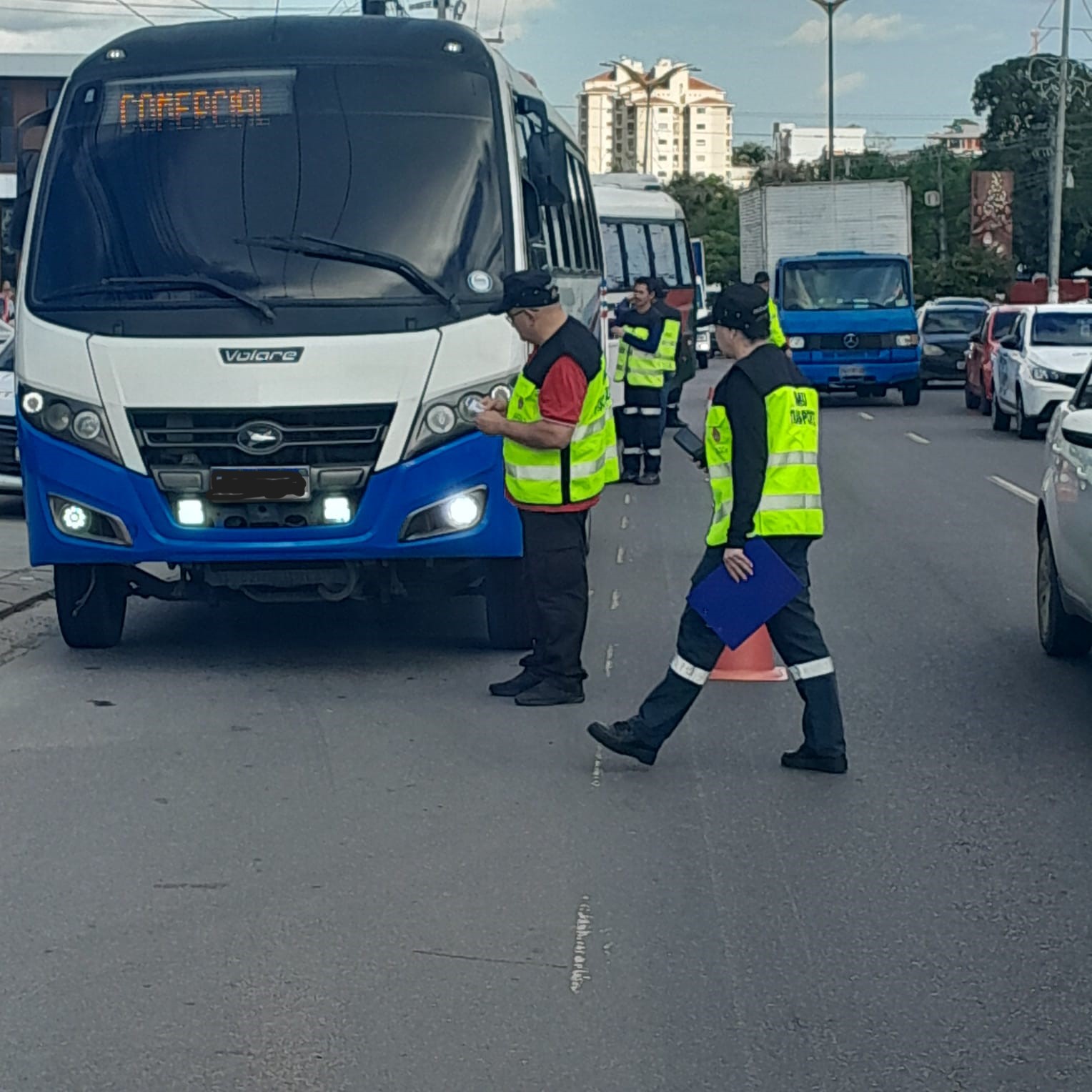 Operação ‘Transporte Legal’ da prefeitura na zona Leste