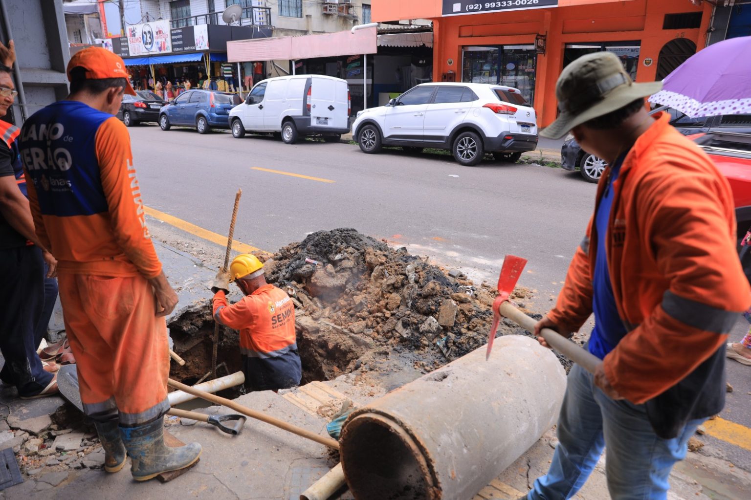 Rua Criciúma recebe o serviço de recuperação de drenagem