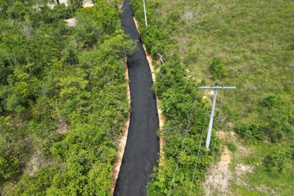 Em 2025, prefeitura transforma a realidade da zona rural de Manaus com pavimentação em 20 ramais