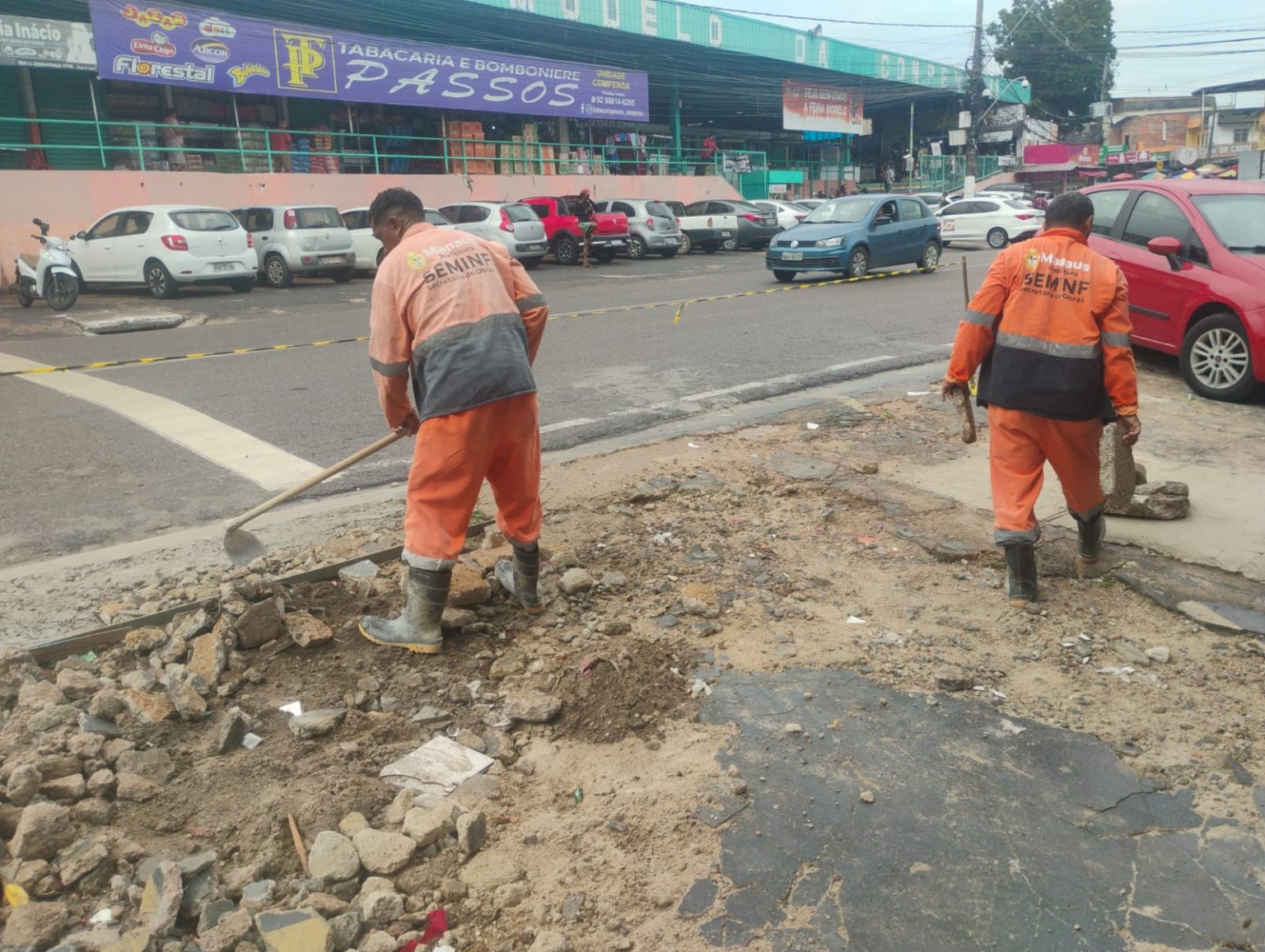 Prefeitura intensifica revitalização da drenagem na Compensa 2