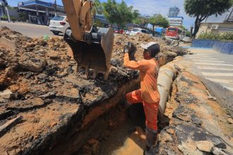 Prefeitura moderniza drenagem profunda no bairro Adrianópolis