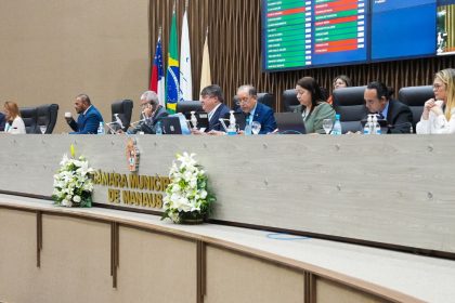 Presidente David Reis apresenta balanço de 2025 e destaca avanço no Legislativo Municipal