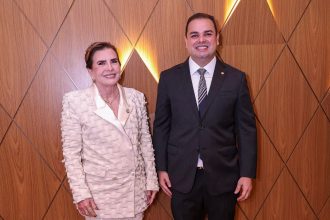 Presidente Roberto Cidade prestigia cerimônia de posse no TCE e exalta contribuição da Corte de Contas ao Amazonas