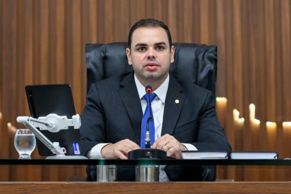 Presidente Roberto Cidade quer passe livre para estudantes da rede pública em dias de provas no Amazonas