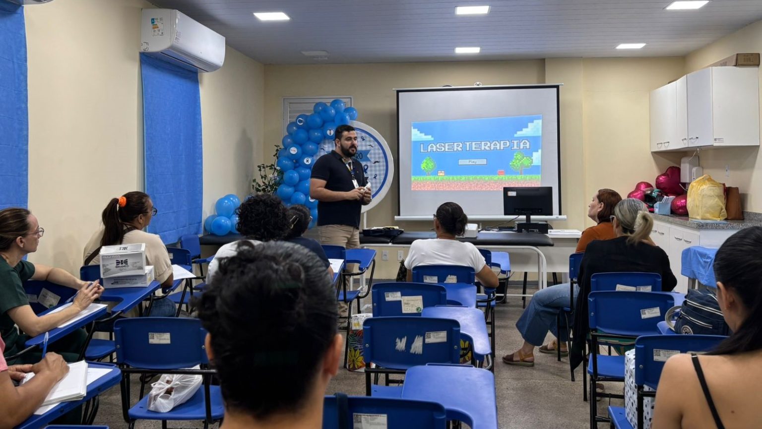 Prefeitura de Manaus qualifica profissionais para laserterapia