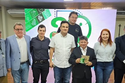 Sinésio Campos destaca papel do Parlamento no licenciamento ambiental durante mesa-redonda pelos 30 anos do IPAAM