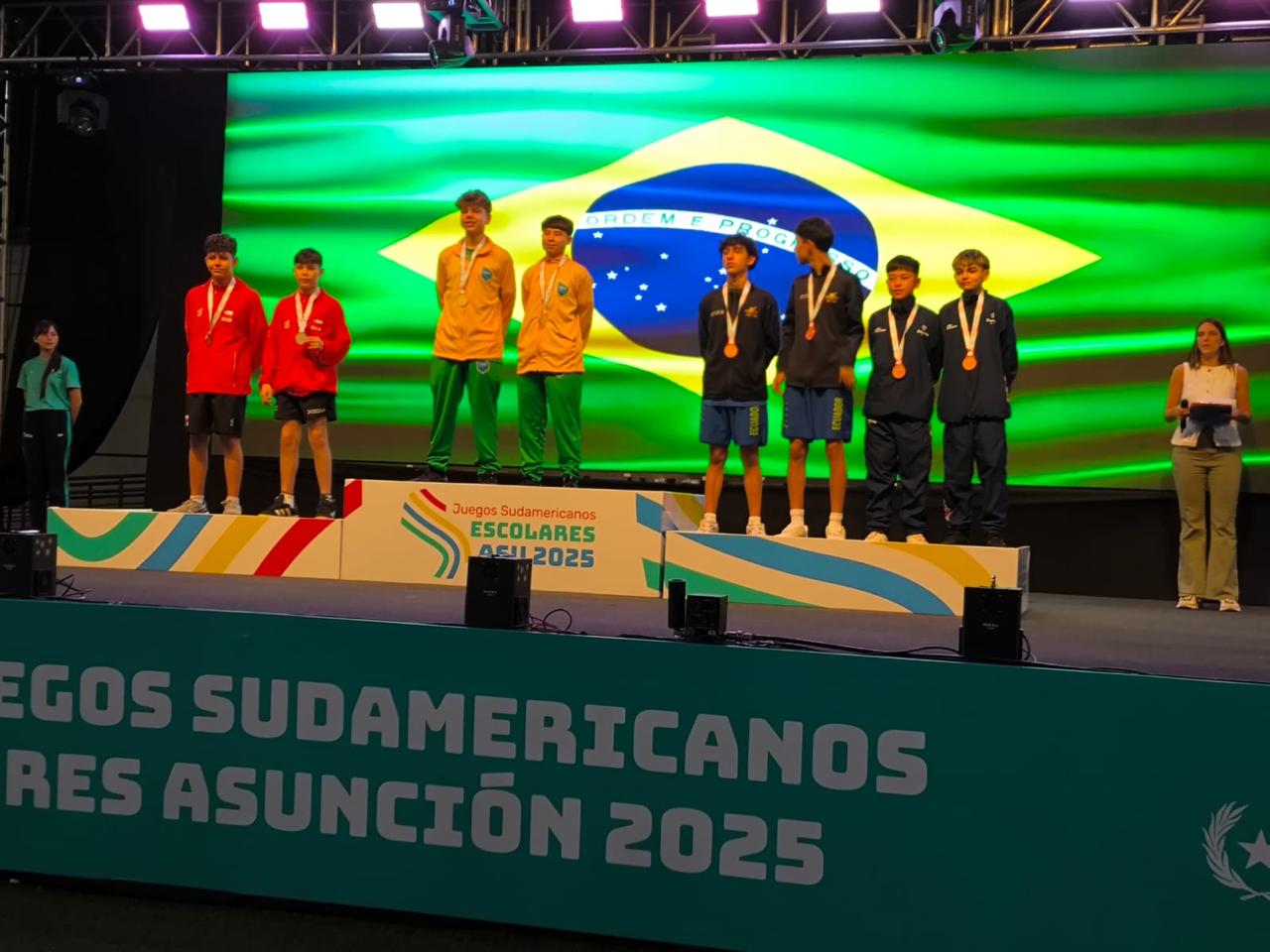 Prefeitura de Manaus celebra conquistas de atleta mesatenista nos Jogos Sul-Americanos Escolares 2025