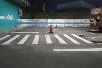 Sinalização horizontal em vias das zonas Norte e Oeste