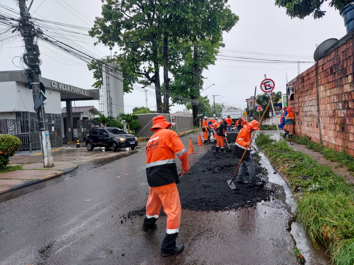 Prefeitura de Manaus intensifica obras de recuperação viária e revitaliza rua no bairro Gilberto Mestrinho