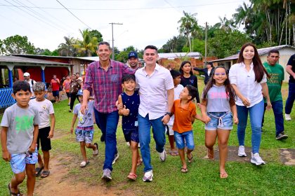 Prefeito David Almeida encerra ‘Natal nas Águas’