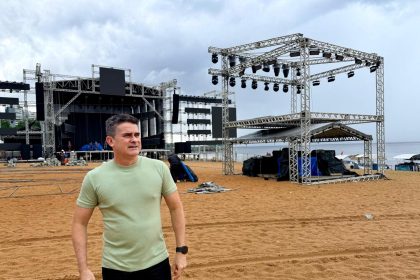 Prefeito acompanha montagem final do ‘Réveillon Manaus 2026’
