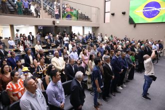 Profissionais do Implurb recebem homenagem do Crea-AM em evento alusivo ao Dia do Engenheiro