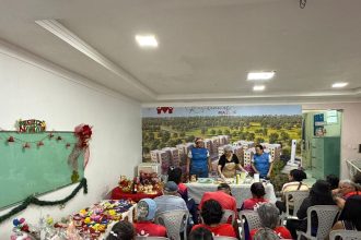 Prefeitura de Manaus leva qualificação culinária a idosos empreendedores da zona Norte