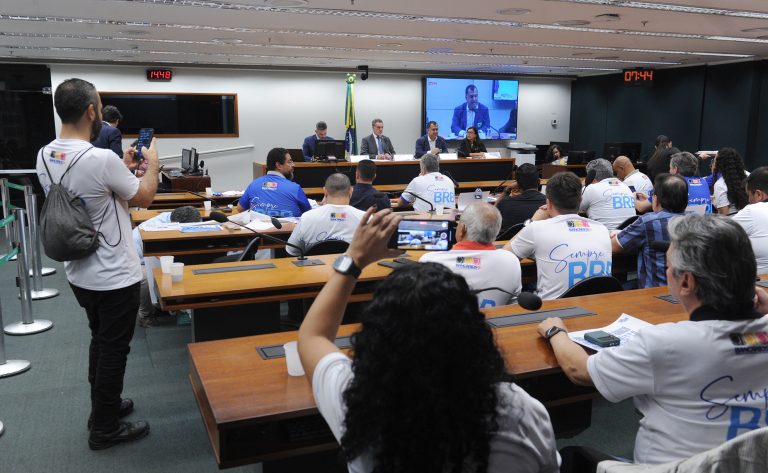 Bancários apontam riscos em operações do Banco Master e questionam tentativa de compra pelo BRB