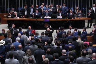 Projeto aprovado determina inclusão do devedor contumaz em cadastro da Receita; saiba mais