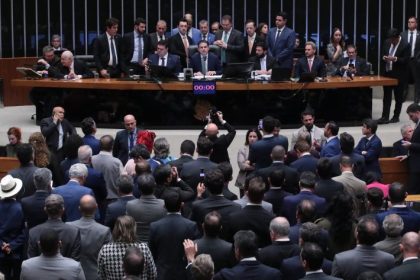 Projeto aprovado determina inclusão do devedor contumaz em cadastro da Receita; saiba mais