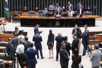 Câmara pode votar projeto que reduz benefícios fiscais federais