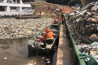 Prefeitura de Manaus acelera limpeza na marina do Davi