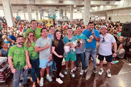 ‘Um Dia Bom pra Cachorro’ reúne multidão, marca edição histórica e lança programa inédito de doação de ração em Manaus