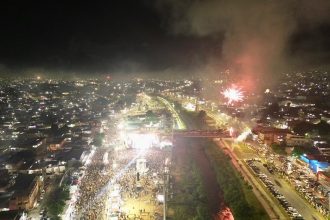 Cerca de 100 mil pessoas celebram o ‘Réveillon Manaus 2026’ no parque Amazonino Mendes com grande evento