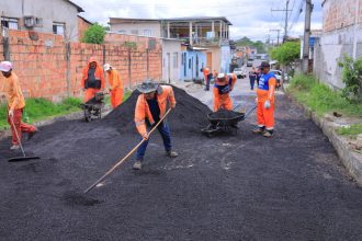 PMM intensifica serviços de infraestrutura no bairro Novo Aleixo